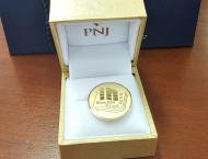 Công ty In Nhân Dân Bình Định trao Huy hiệu Logo bằng vàng PNJ cho CB-CNLĐ có đóng góp cho sự phát triển của Công ty