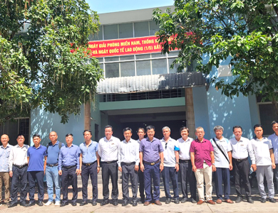 Đoàn công tác các công ty in thuộc Hiệp hội In Việt Nam đến thăm và trao đổi kinh nghiệm tại Công ty In Nhân Dân Bình Định